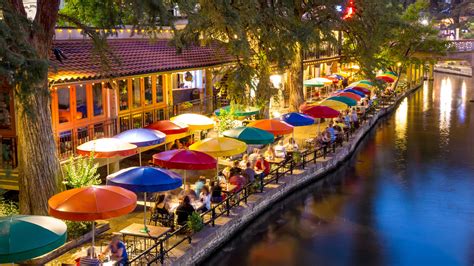 san antonio river walk area bars with affordable drinks